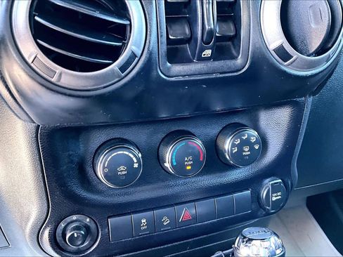 Used 2016 Jeep Wrangler Unlimited Sport w/ Quick Order Package 24S image 33