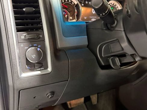 Used 2016 RAM 2500 Big Horn w/ Black Appearance Group AWD/4WD image 12
