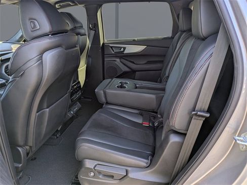 Used 2022 Acura MDX A-Spec image 15