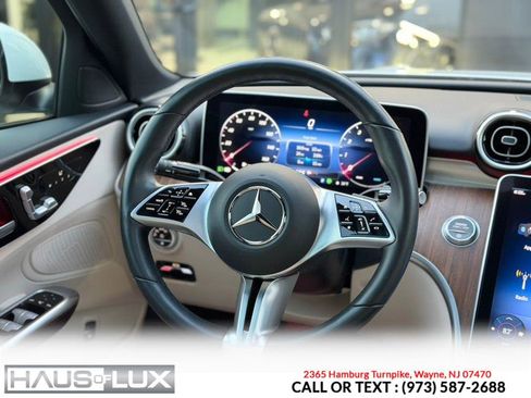 Used 2023 Mercedes-Benz C 300 4MATIC Sedan image 31