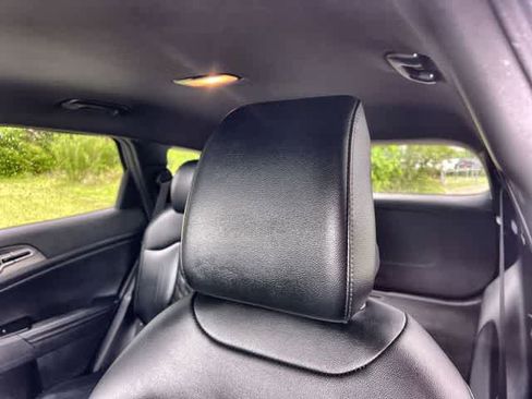 Used 2025 Kia Sportage X-Line AWD/4WD image 25
