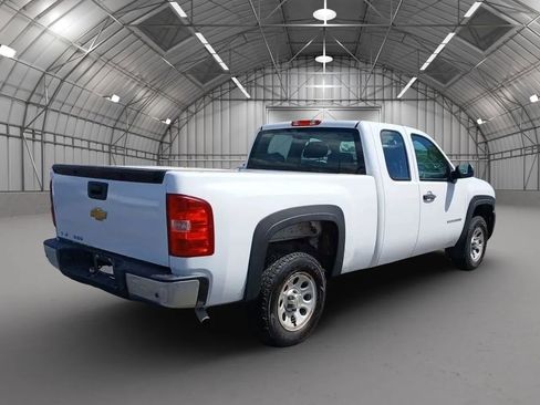 Used 2013 Chevrolet Silverado 1500 W/T w/ Skid Plate Package AWD/4WD image 7