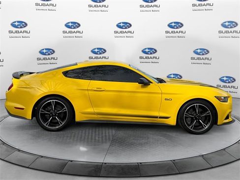 Used 2016 Ford Mustang GT Premium image 3