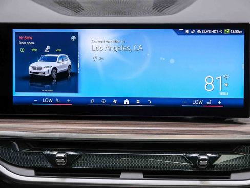 Used 2025 BMW X5 sDrive40i w/ Executive Package RWD image 17
