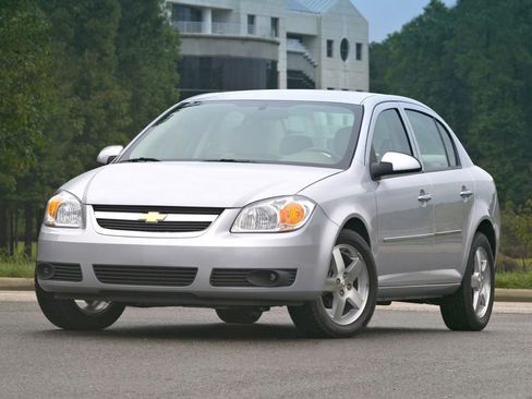 Used 2005 Chevrolet Cobalt Base image 1