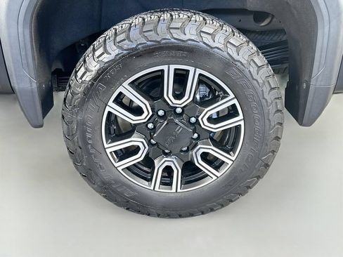 Used 2020 GMC Sierra 2500 AT4 w/ AT4 Premium Package AWD/4WD image 35