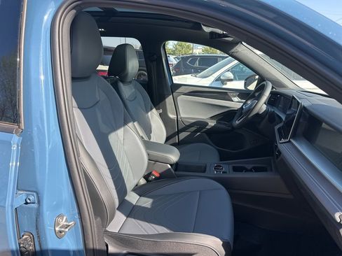 New 2026 Volkswagen Tiguan SE R-Line AWD/4WD image 22