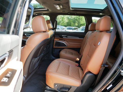 Certified 2025 Kia Telluride SX Prestige X-Line AWD/4WD image 35