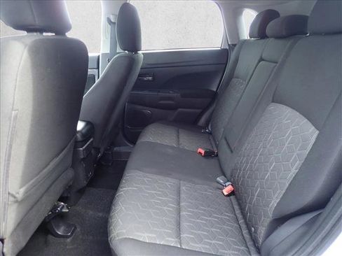 Used 2023 Mitsubishi Outlander Sport ES AWD/4WD image 9