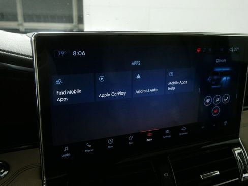 Used 2023 Lincoln Navigator Reserve image 28