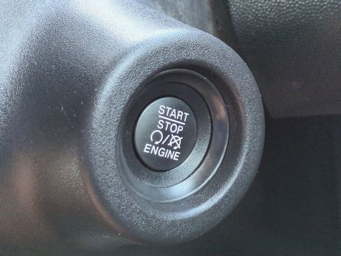 Used 2023 RAM ProMaster 2500 FWD image 26