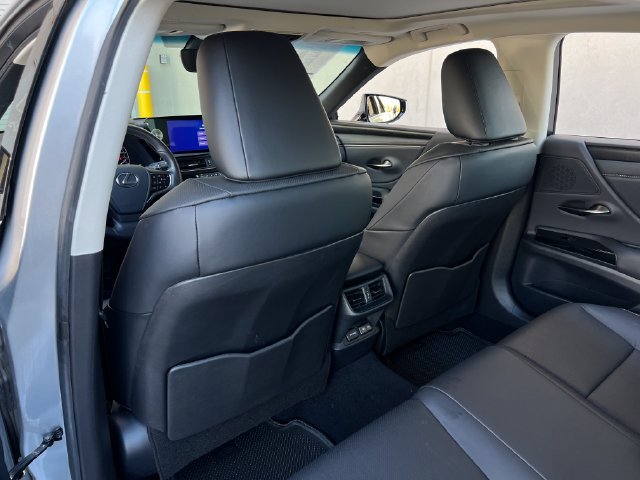 Used 2025 Lexus ES 350 w/ Premium Package FWD image 29