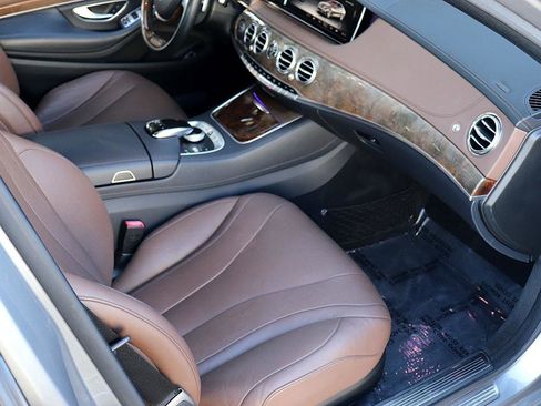 Used 2015 Mercedes-Benz S 550 4MATIC Sedan image 11