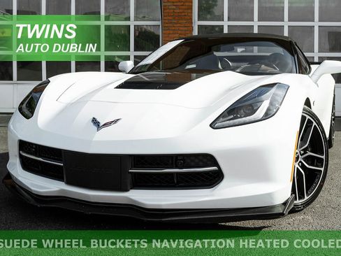 Used 2018 Chevrolet Corvette Stingray Convertible RWD image 1