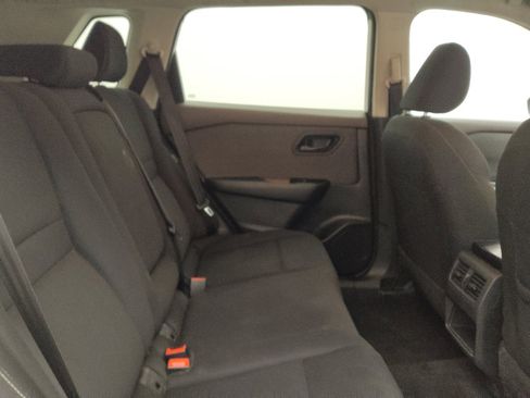 Used 2023 Nissan Rogue S FWD image 19