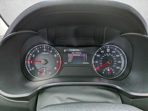 Used 2024 Kia Forte LXS image 10