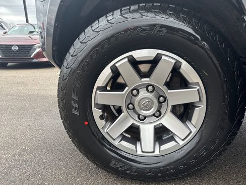 Used 2015 Toyota 4Runner Trail Premium image 29