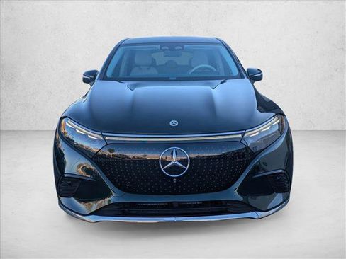 Used 2023 Mercedes-Benz EQS 450+ SUV image 2