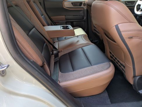 Certified 2025 Ford Bronco Sport Outer Banks w/ Outer Banks Tech Package+ image 38