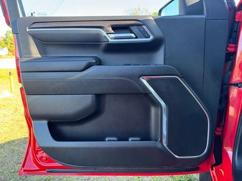 Used 2023 Chevrolet Silverado 1500 RST image 14