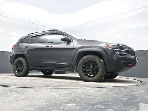 Used 2019 Jeep Cherokee Trailhawk w/ Comfort/Convenience Group image 23