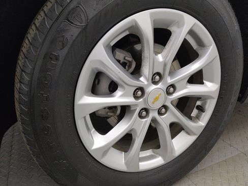 Used 2020 Chevrolet Equinox LT image 31