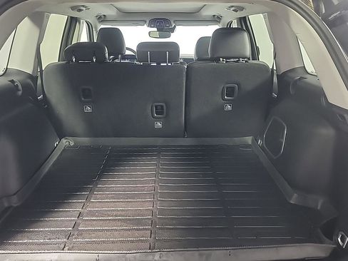 Used 2022 Jeep Grand Cherokee Limited 4xe image 9