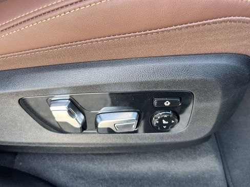 Certified 2025 BMW X5 sDrive40i w/ M Sport Package image 38