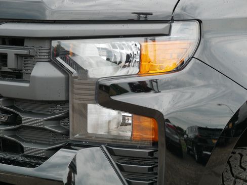 Used 2024 Chevrolet Silverado 1500 Custom Trail Boss w/ Midnight Edition AWD/4WD image 16