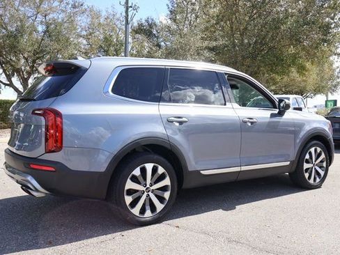 Used 2021 Kia Telluride EX w/ EX Premium Package image 8