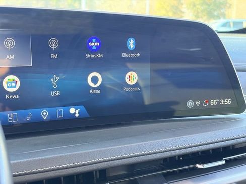 Used 2024 Cadillac XT4 Premium Luxury image 23