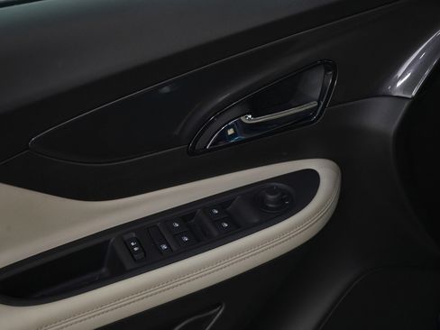 Used 2019 Buick Encore Essence w/ Experience Buick Package image 18