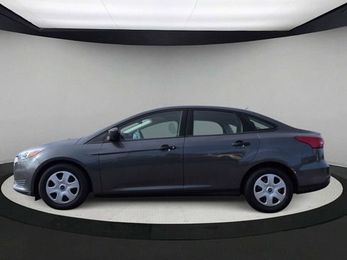 Used 2018 Ford Focus S image 5