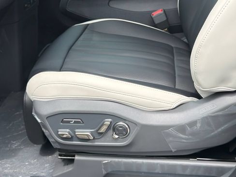 New 2026 Kia EV9 GT-Line AWD/4WD image 20