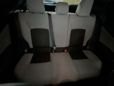 Used 2019 Toyota C-HR XLE FWD image 32