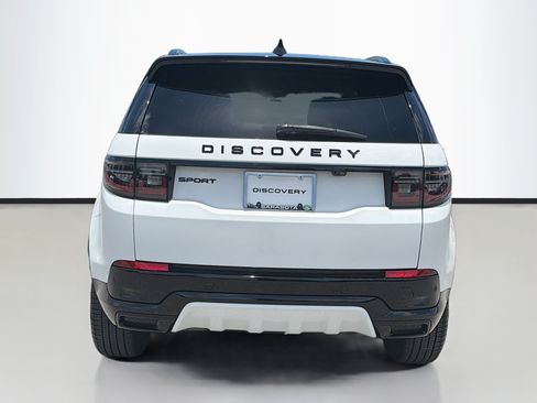 Used 2025 Land Rover Discovery Sport Dynamic SE AWD/4WD image 4