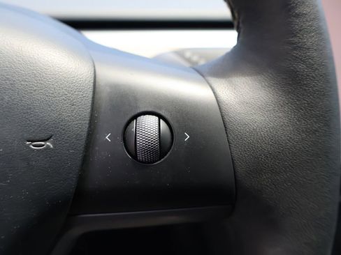 Used 2023 Tesla Model 3 Standard Range RWD image 43