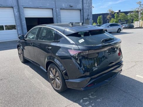 Certified 2023 Nissan Ariya FWD image 5