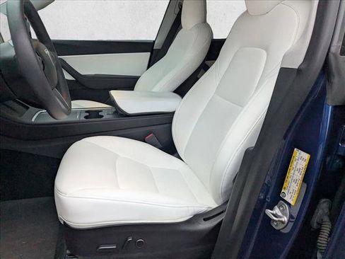 Used 2021 Tesla Model Y Performance image 13