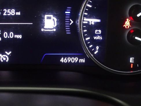 Used 2024 Buick Enclave Premium image 51