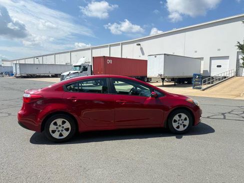 Used 2015 Kia Forte LX w/ Popular Package image 5