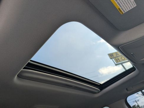 Used 2018 Chevrolet Silverado 1500 LTZ Z71 w/ LTZ Plus Package AWD/4WD image 23