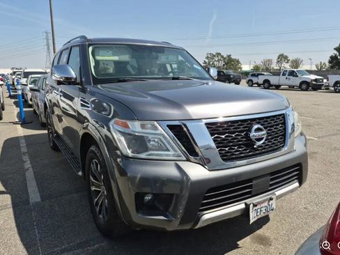 Used 2018 Nissan Armada SL image 2