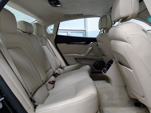 Used 2014 Maserati Quattroporte GTS image 25