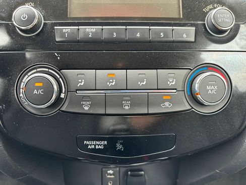 Used 2015 Nissan Rogue S FWD image 23