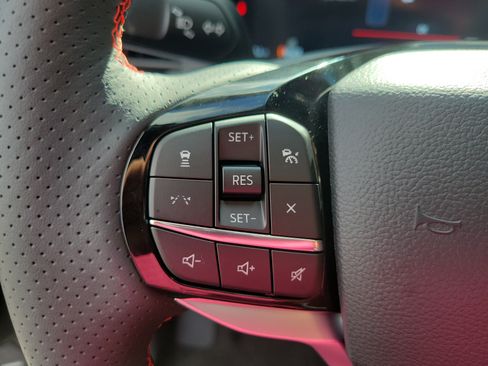 Used 2026 Ford Explorer ST-Line w/ ST-Line Street Pack RWD image 28
