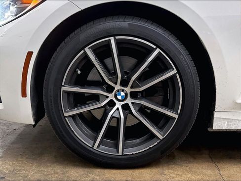 Used 2020 BMW 330i Sedan w/ Convenience Package RWD image 12