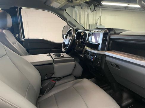 Used 2023 Ford F250 XL w/ XL Off-Road Package AWD/4WD image 12
