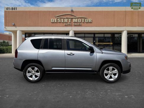Used 2015 Jeep Compass Sport w/ Power Value Group FWD image 4