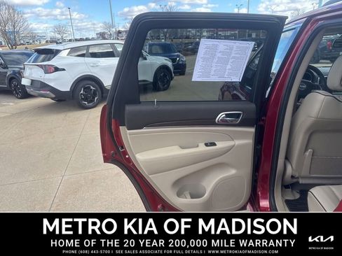 Used 2014 Jeep Grand Cherokee Overland w/ Advanced Technology Group image 26